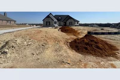 815 Valley Ridge Road, Van Alstyne, TX 75495 - Photo 1