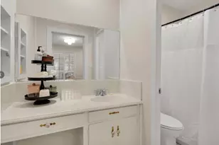 2233 Goldenrod Ave, Fort Worth, TX 76111 - Photo 10