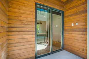 4419 Cabell Dr, Dallas, TX 75204 - Photo 24