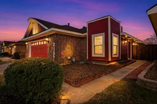 2157 Stradivarius Ln, Carrollton, TX 75007 - Photo 2