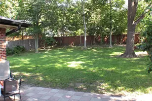 8120 Hunnicut Rd, Dallas, TX 75228 - Photo 26