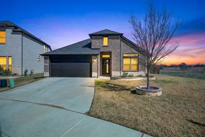 2400 Peoria Drive, Fort Worth, TX 76179 - Photo 2
