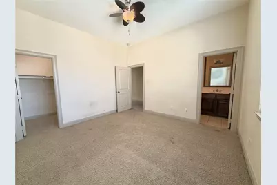 10555 Steinbeck Lane, Irving, TX 75063 - Photo 18