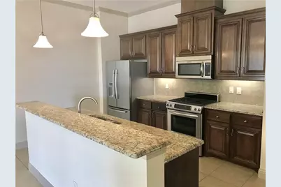 10555 Steinbeck Lane, Irving, TX 75063 - Photo 6