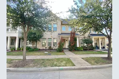 10555 Steinbeck Lane, Irving, TX 75063 - Photo 2