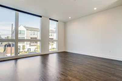 4419 Cabell Drive #206, Dallas, TX 75204 - Photo 8