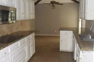 1722 Rosemeade Cir, Carrollton, TX 75007 - Photo 10