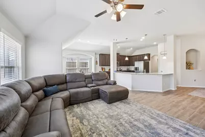 212 Magnolia Drive, Azle, TX 76020 - Photo 12