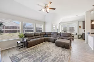 212 Magnolia Dr, Azle, TX 76020 - Photo 6