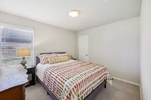 212 Magnolia Dr, Azle, TX 76020 - Photo 24
