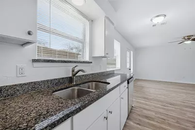 629 Chambers Street, Denton, TX 76205 - Photo 6