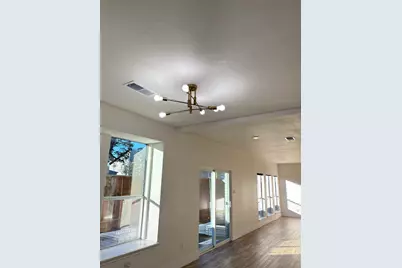 2801 Country Villa Circle, Carrollton, TX 75006 - Photo 8