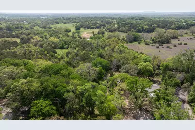 2923 Sycamore Court, Granbury, TX 76048 - Photo 4
