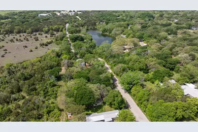 2923 Sycamore Court, Granbury, TX 76048 - Photo 10