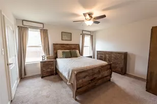 207 Shady Oaks Dr, Runaway Bay, TX 76426 - Photo 14