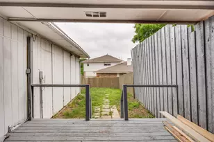 12336 Ferris Creek, Dallas, TX 75243 - Photo 24