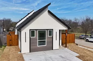 3302 Silver St, Greenville, TX 75401 - Photo 4