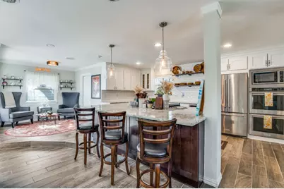 532 W Five Mile Parkway, Dallas, TX 75224 - Photo 4