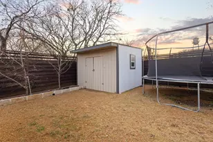 104 N 4th St, Trenton, TX 75490 - Photo 30