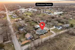 104 N 4th St, Trenton, TX 75490 - Photo 32