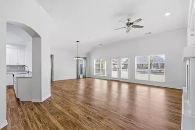 8925 Crestview Drive, Denton, TX 76207 - Photo 6