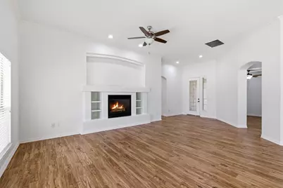 8925 Crestview Drive, Denton, TX 76207 - Photo 8