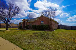 3124 Creekside Dr, Sachse, TX 75048 - Photo 2