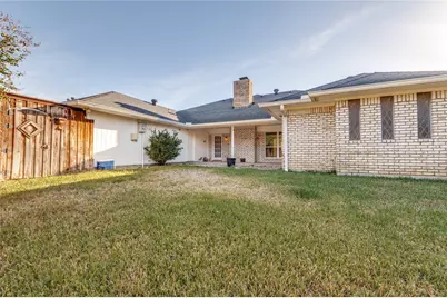 2805 Staffordshire Drive, Carrollton, TX 75007 - Photo 26