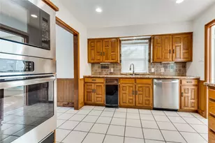 2805 Staffordshire Dr, Carrollton, TX 75007 - Photo 10