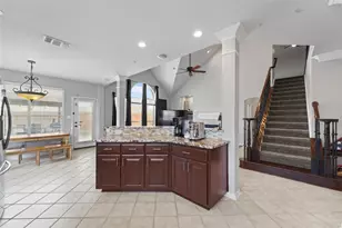 2011 Brianna Ln, Arlington, TX 76001 - Photo 12