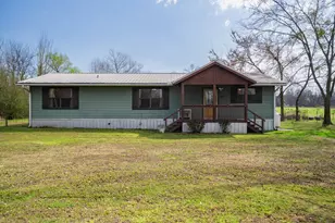 101 Taylor St, Como, TX 75431 - Photo 2