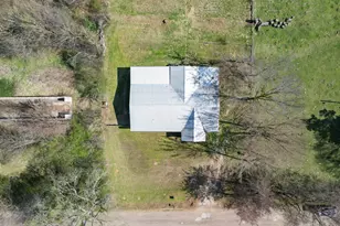 101 Taylor St, Como, TX 75431 - Photo 34