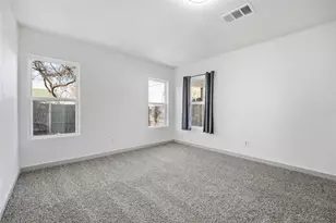 310 S Hampshire St, Saginaw, TX 76179 - Photo 14