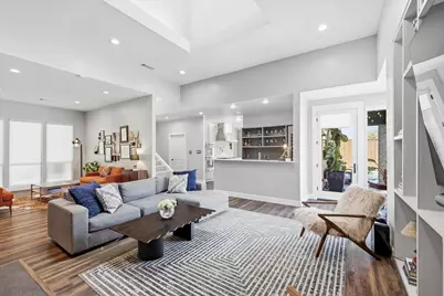 9539 Hilldale Drive, Dallas, TX 75231 - Photo 4