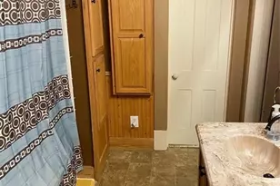 818 E Elm St, Hillsboro, TX 76645 - Photo 12