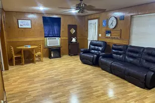 818 E Elm St, Hillsboro, TX 76645 - Photo 16