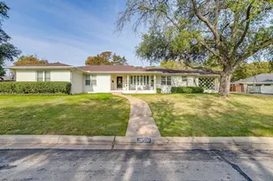 3772 Arroyo Rd, Fort Worth, TX 76109 - Photo 2