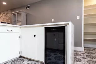 3217 Cedarcroft Ln, Dallas, TX 75233 - Photo 10