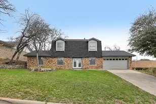 7367 Greenacres Dr, Fort Worth, TX 76112 - Photo 2