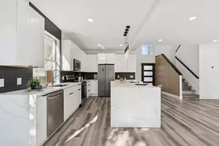 808 Lake Bridge Dr, Lake Dallas, TX 75065 - Photo 6