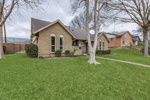 4037 Treeline Dr, Dallas, TX 75224 - Photo 2