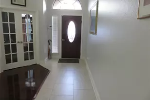 6950 Shoreview Dr, Grand Prairie, TX 75054 - Photo 4