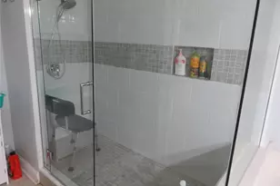 6950 Shoreview Dr, Grand Prairie, TX 75054 - Photo 12