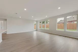 525 Marcus Ln, Crowley, TX 76036 - Photo 10