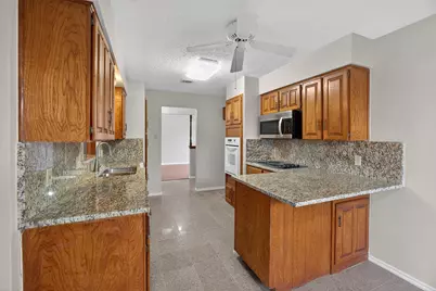 5917 Pleasant Wood Trail, Arlington, TX 76016 - Photo 6