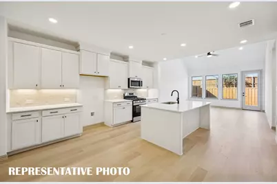 3552 Pierce Lane, Grand Prairie, TX 75052 - Photo 4