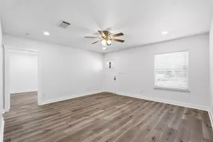 2518 W Amherst Ave, Dallas, TX 75235 - Photo 26