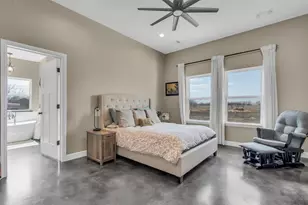 2415 Bucksnort Rd, Van Alstyne, TX 75495 - Photo 32