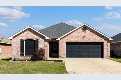12233 Hunters Knoll Drive, Fort Worth, TX 76028 - Photo 2
