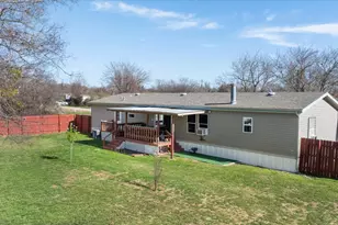 900 Flamingo Rd, Granbury, TX 76049 - Photo 38